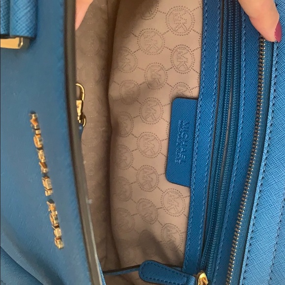 Michael Kors Selma Saffiano Leather Medium Satchel - Picture 2 of 3